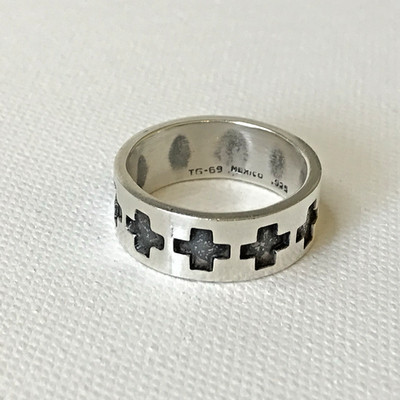Vintage 925 Mexico Sterling Silver Cross 8mm Band Ring Size9.25 7.5grams