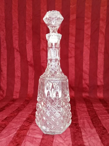 Vintage Mid-Century -LIBBEY OF CANADA- Glass Decanter & Stopper Diamond Pattern