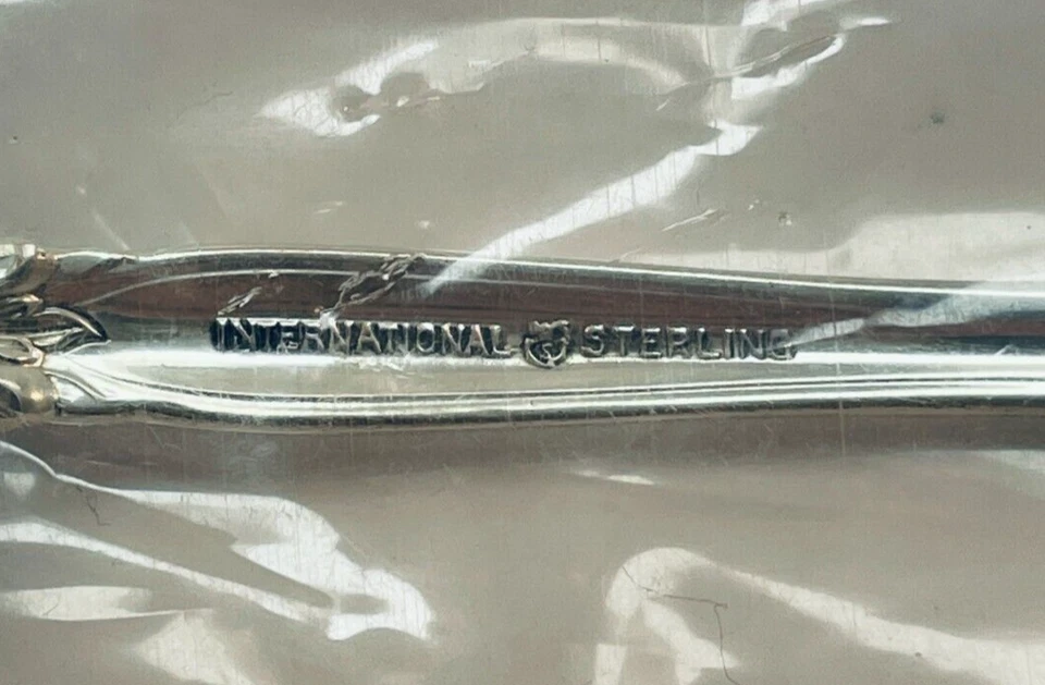 Cucharadita International Grande Regency Plata Esterlina - 6" - Nueva en Paquete Foto 3 de 3