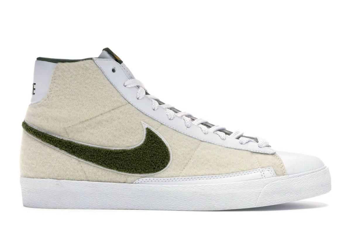 green and yellow dunks