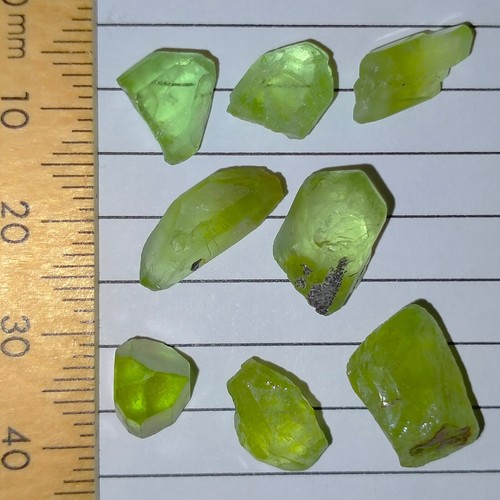 Piedras preciosas ásperas de peridoto cristales terminados naturales Olivino Forsterita 39,2 quilates - Imagen 5 de 6