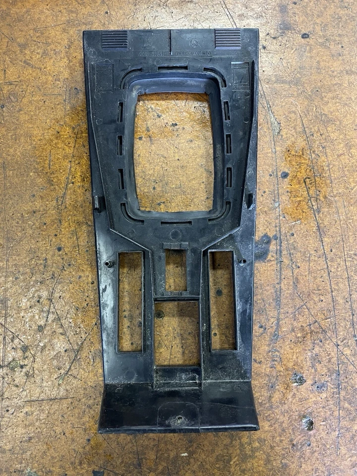 MERCEDES BENZ OEM W123 280CE 300D 300TD 300CD CENTER CONSOLE BLACK - Image 2 of 4