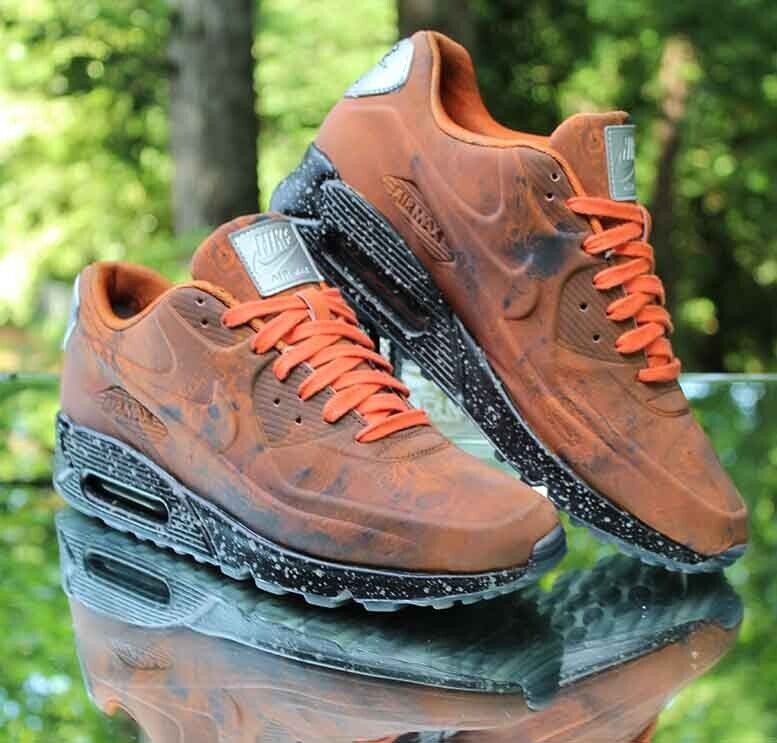 NIKE★AIR MAX 90 QS MARS LANDING★MARS STONE/MAGMA ORANGE Nike Air Max 90 QS Mars Landing Women's Size 6 Orange Black
