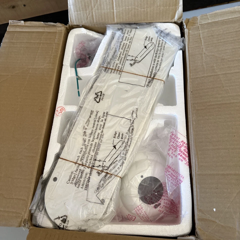 Sea Gull Lighting Bayou 42 in. Indoor / Outdoor Ceiling Fan -White - Image 4 of 4