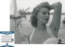 SOPHIA LOREN SIGNED 8x10 PHOTO ITALIAN SEXY ACTRESS 9 MODEL BECKETT COA BAS
