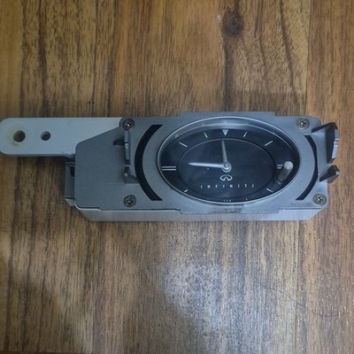 Dashboard Infinity Car Clock. Dark Grey And Silver 2005 Infinity G35