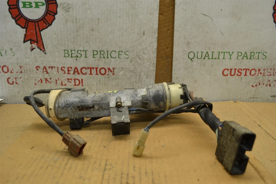 Переключатель цилиндра замка зажигания 1990 Toyota Cressida 45020228 управление 140-9E4 Bx6 - Изображение 4 из 4