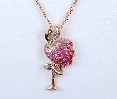 2.995 $ Effy 14K Rotgold gepflasterter Rubin Diamant Safari Flamingo Anhänger Halskette