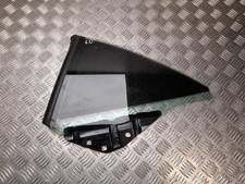 Hinteres Seitenscheibenglas Mercedes-Benz SL 2015 hinten rechts A2316700106 Hinteres Seitenscheibenglas Mercedes-Benz SL 2015 hinten rechts A2316700106