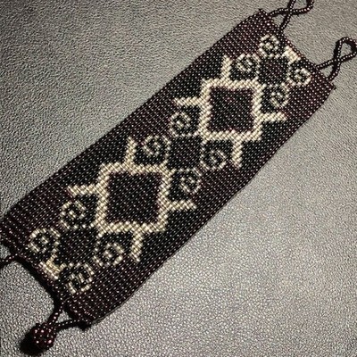 B2760 Seed Bead Boho Bracelet Geometric Pattern Black Purple Silver Loom 7.5''