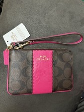 Coach NWT Fuchsia Wristlet Clutch Wallet Signature Canvas