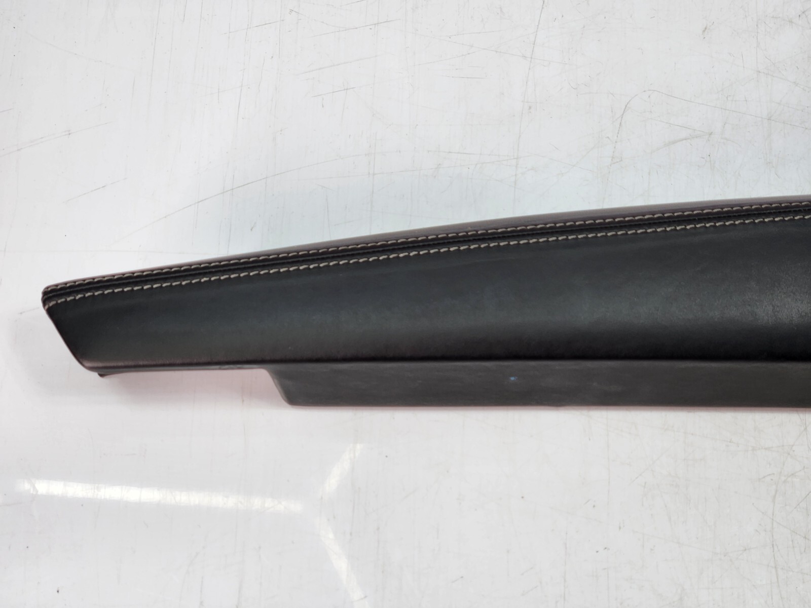 ✅ 11-16 OEM Ferrari FF Front Left Driver Side Door Panel Armrest Black Leather*