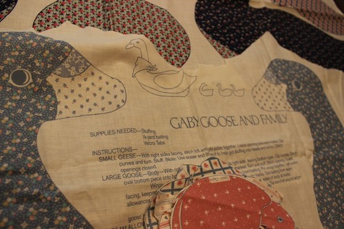 Vintage - Tela Artesanal - Costura - GABY GOOSE & FAMILY - 2 UNIDADES  - Imagen 3 de 6