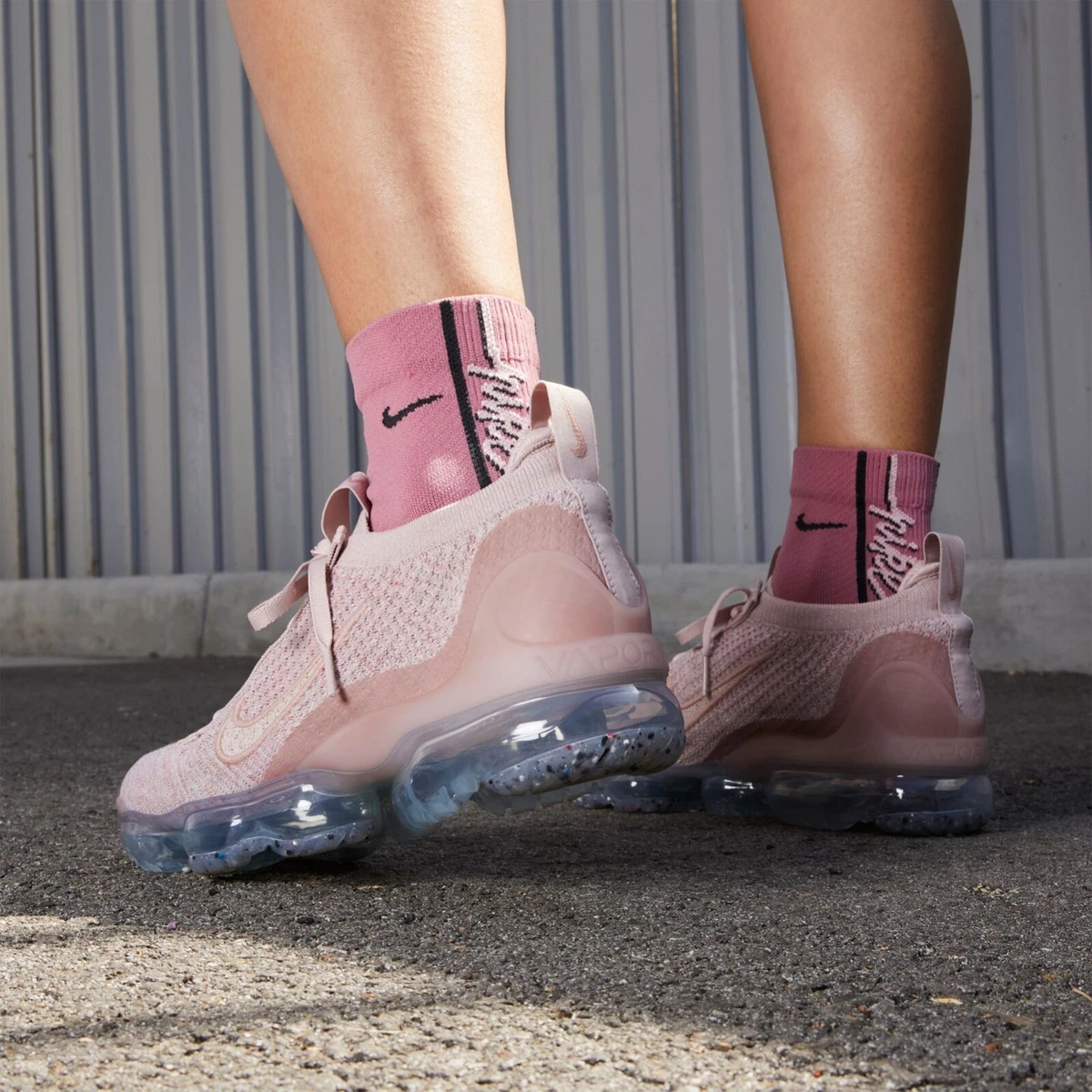 Nike Air Vapormax 2021 Flyknit Womens Sz 12 Mens 10.5 Pink