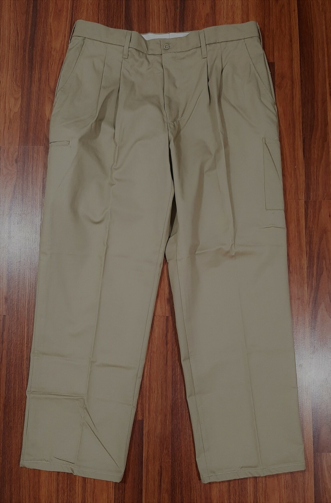 Waist 38" Rise 13" Inseam 31" Mens Pleated Cell Phone Pants SofTwill