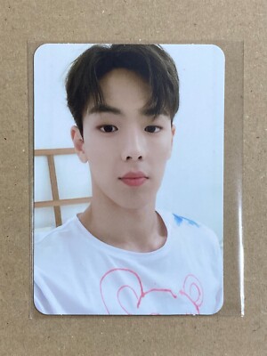 MONSTA X 2020 SEASON'S GREETINGS STARSHIP SQUARE PHOTOCARD