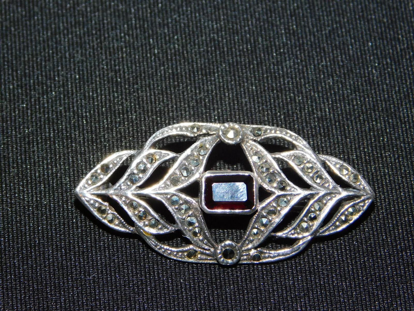 VINTAGE SOLID  SILVER MARCASITE GARNET BROOCH 5.5… - image 1