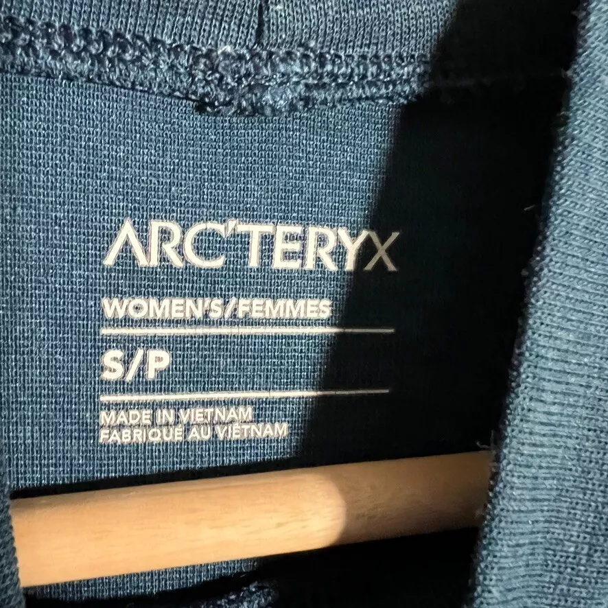 arcteryx long sleeve base-layer