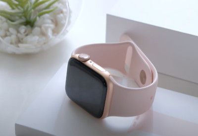 Apple Watch Series 4 40mm (GPS + Cellular) Aluminum Case - Excellent