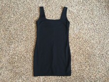 Forever 21 Black bodycon dress Fully lined! Size Medium Back zipper Sleeveless