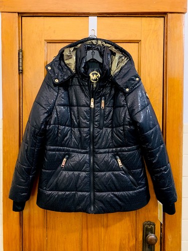 Michael Kors Steppjacke mit Kapuze und Logo-Print schwarz neu mit Etikett Größe M 340,00 $