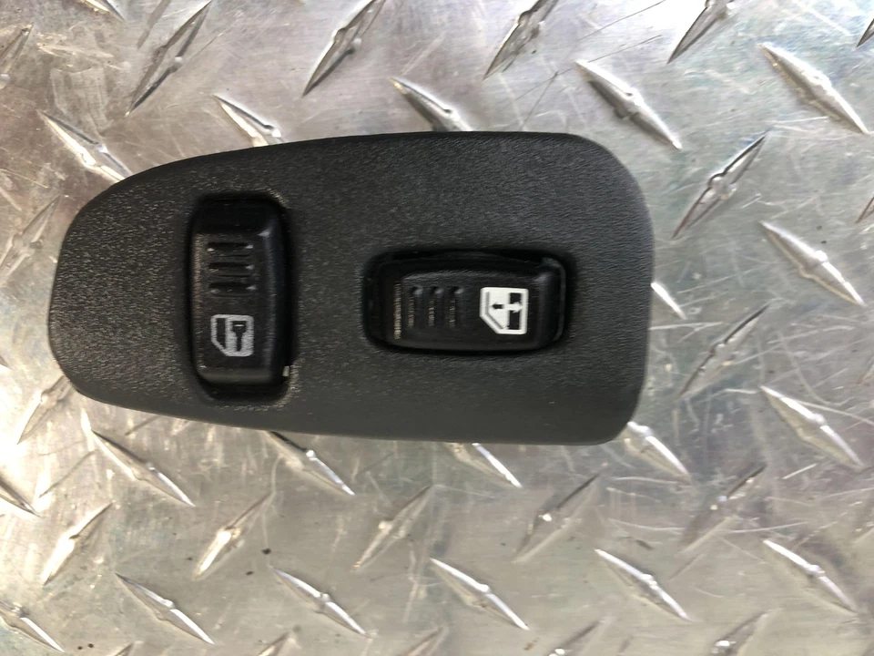 1993-2002 Chevrolet Camaro Passenger Power Window Switch OEM - Image 2 of 4