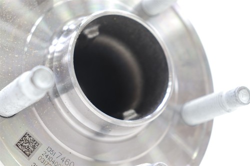 NEW ACDelco Rear Wheel Hub & Bearing 13517460 Chevy Cruze Volt 2016-2019 - Picture 6 of 7