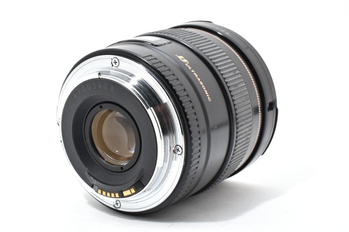 Canon EF 20mm f/2.8 USM Ultrasonic AF Wide Angle Prime Lens [EXC