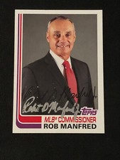 ROB MANFRED 2017 TOPPS SIGNED AUTOGRAPHED CARD #136 MLB COMMISSIONER