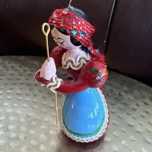 Vintage Sears Roebuck Russian Kneeling Woman Christmas Ornament Tagged 1981