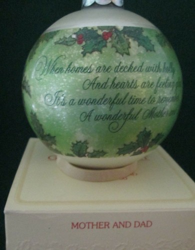 HALLMARK 1980 "Mother and Dad" Ornament with Original Box - Picture 4 of 7