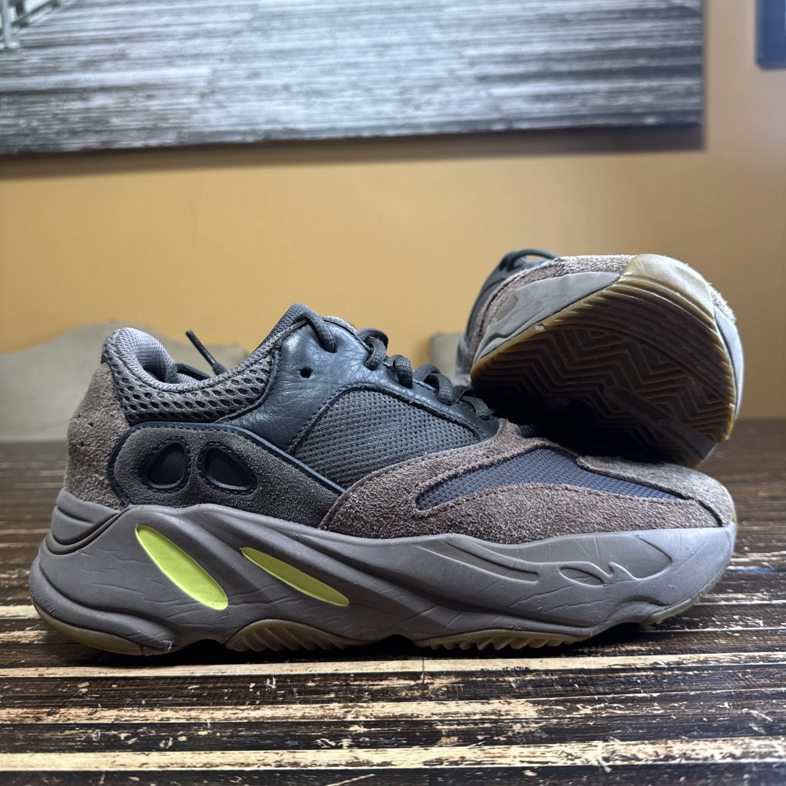Adidas Yeezy Boost 700 Mauve Brown EE9614 Uomo Taglia 8.5 Yeezy Boost 700