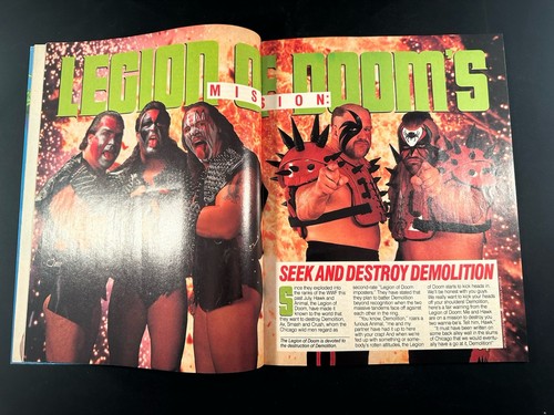 Revista WWF WWE octubre 1990 Legion of Doom Road Warriors Hogan Sgt con funda - Imagen 5 de 9