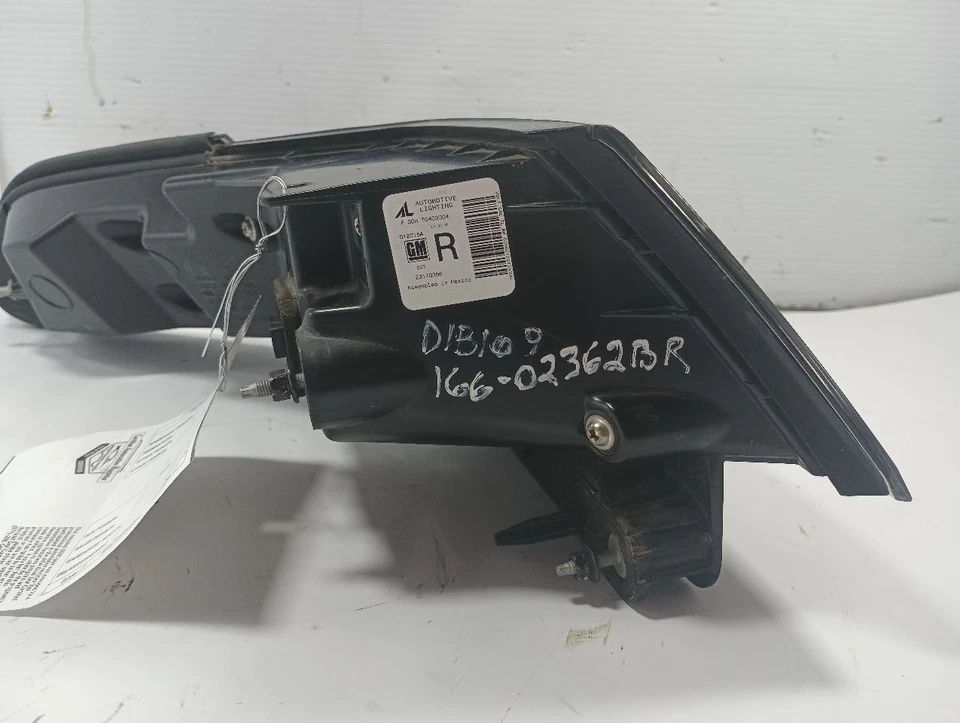 Conjunto de luz trasera derecha pasajero exterior derecho Chevrolet Volt 11-15 11919564 Foto 3 de 4