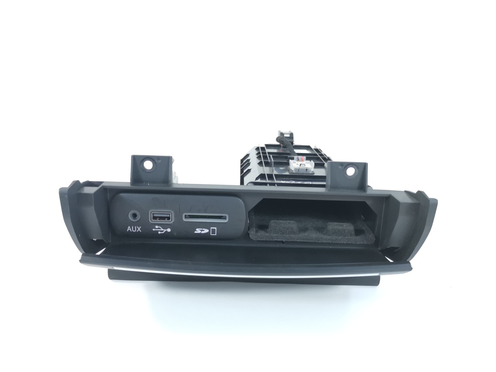 Maserati Ghibli 2018 M156E AWD 3.0 L Dashboard Panel Trim USB AUX Phone Holder