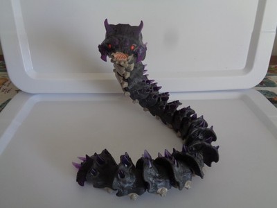ELDRADOR CREATURES DELUXE SHADOW WORM FIGURE (Schleich)