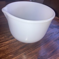 Vtg Glasbake Mixmaster Sunbeam 6.5โ White Milk Glass Bowls 20CJ Made In USA
