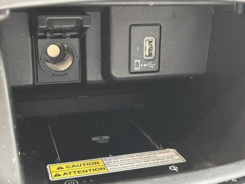 Module de commande chargeur sans fil Honda Accord 2018 OEM 39570-TVA-C01 - Photo 4 sur 7