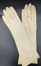 Vtg 60  s Grandoe Elegant Luxury Soapable Leather Ladies Gloves Size 7 Off White