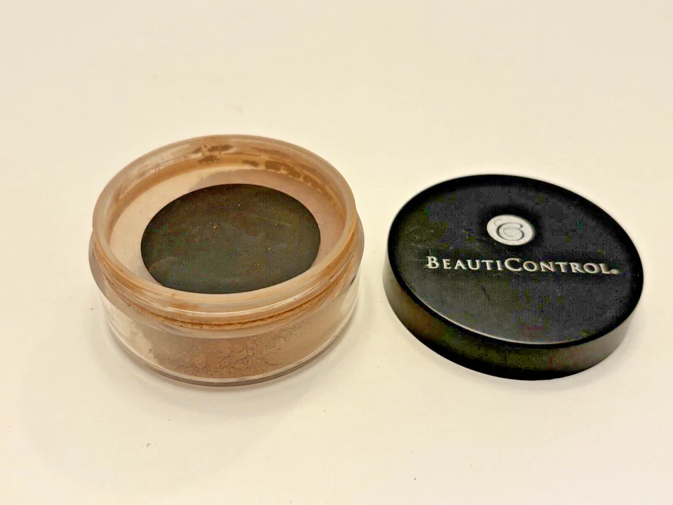 Beauticontrol Secret Agent Mineral Makeup Yellow Medium Dark New & Sealed 14775 - Image 3 of 4