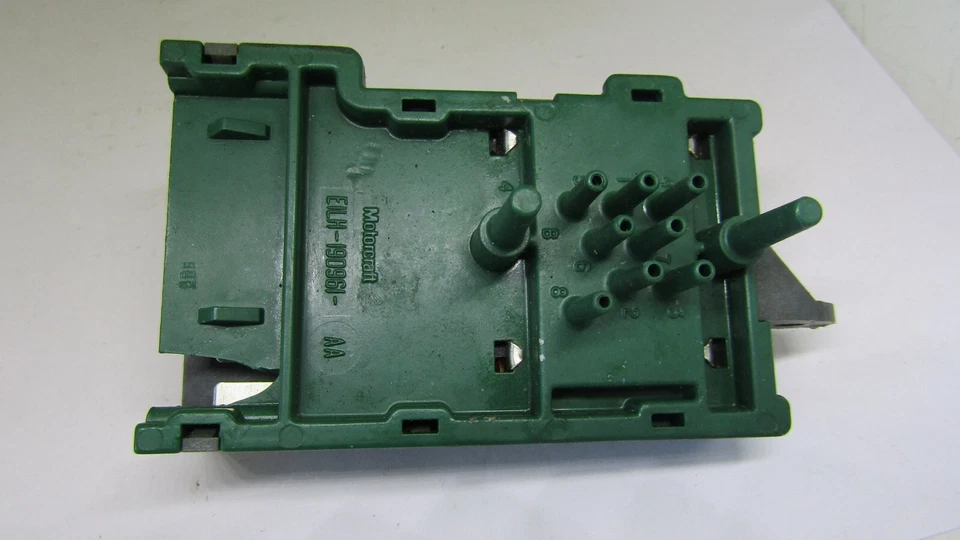 Interruptor de puerta amortiguador E1LH-19D961-AA 1980 LINCOLN MARK VI Foto 2 de 4