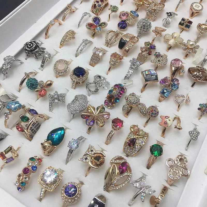 Modeschmuck Konvolut 20 Teile bunte Zirkon Damenringe Retro Mode