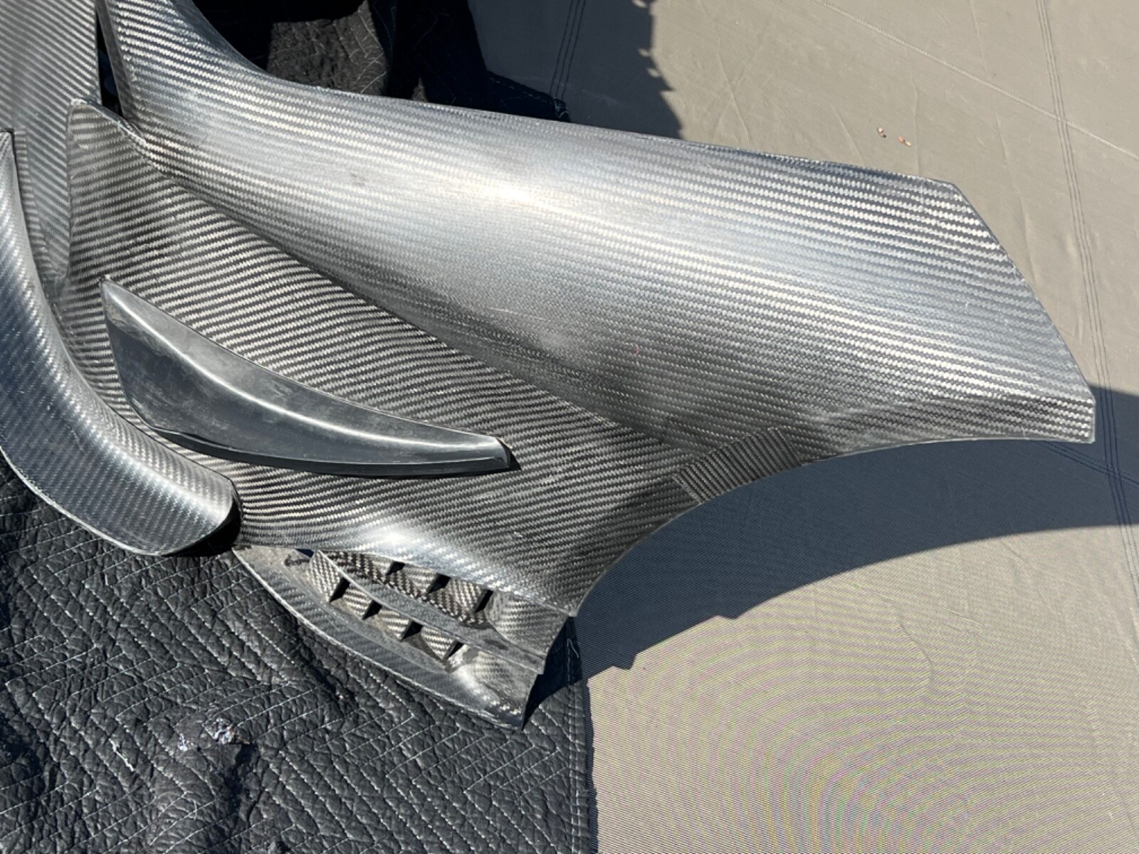 ferrari 488 challenge front bumper cover carbon fiber with grills spoilers new