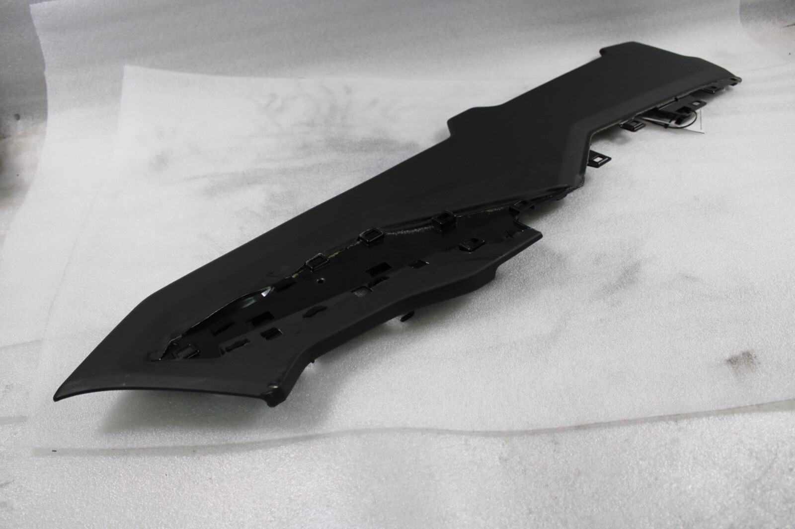Lamborghini Urus, RH, Right, Front Console Main Side Trim, Used, 4ML863304F