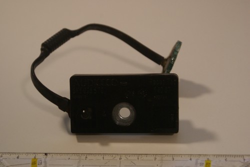 VW Audi Škoda Seat 8K5035570 Antennenverstärker Störungshemmer aus Audi B8 Limo