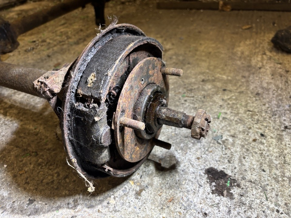 Complete Austin Seven 7 Rear Axle With Hubs Semi Curling Very Smooth ...