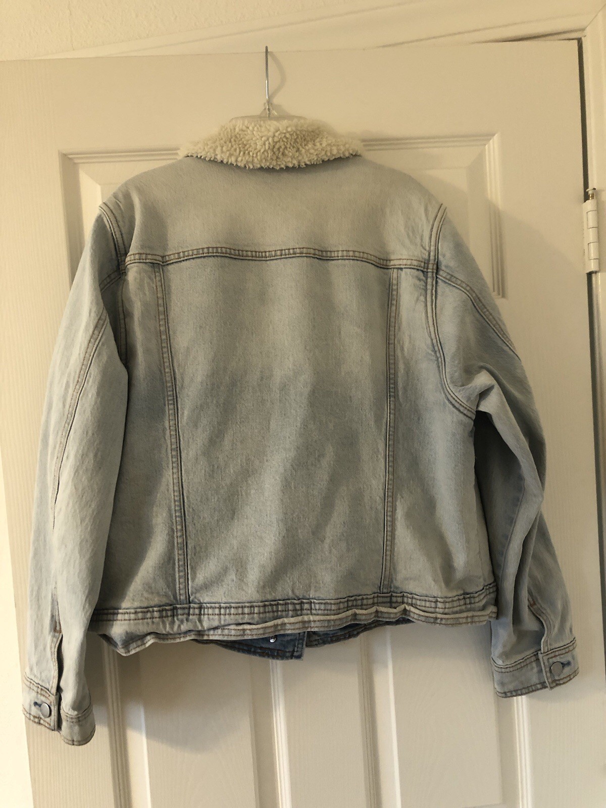 Universal Thread Large Denim Jacket Warm Fleece S… - image 3