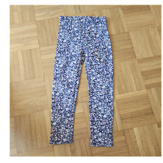 H&M Mädchen Jeggings Leggings Gr. 122 Baumwolle blau rosa weiß Blumen