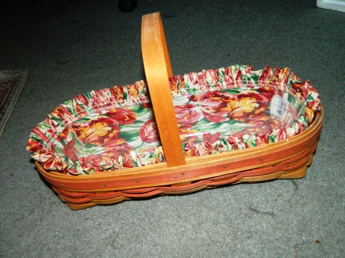 1995 LONGABERGER BASKET With Floral FABRIC LINER PLASTIC INSERT OHIO USA
