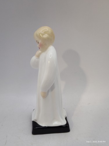 Royal Doulton HN1985 Darling 5.25" - Picture 7 of 11